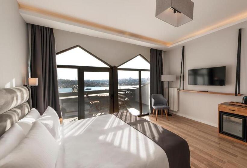 Deluxe Room View Sea with Balcony, Doruk Palas