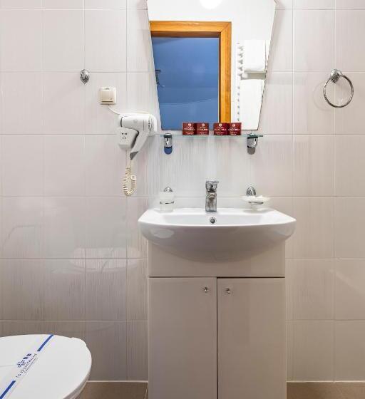 اتاق استاندارد سه نفره, Galaktika