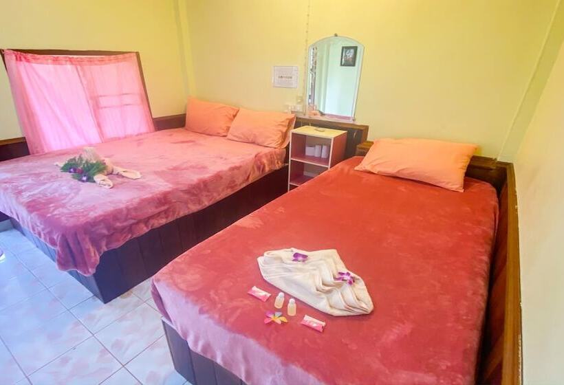 اتاق لوکس سه تخته, Koh Kood Far East Resort