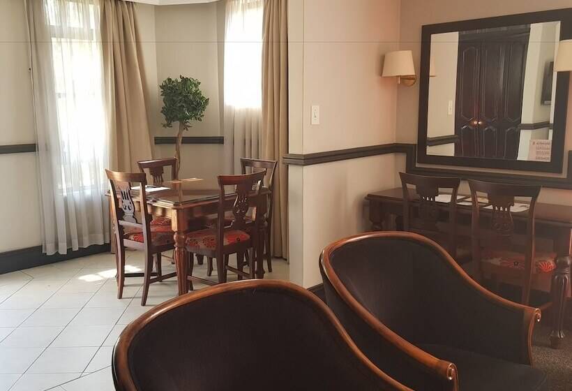 סוויטה, Court Classique Suite