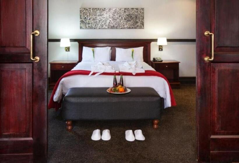 סוויטה, Court Classique Suite