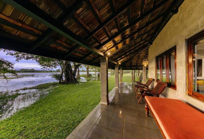 Люкс Кровать Кинг, Habarana Village By Cinnamon