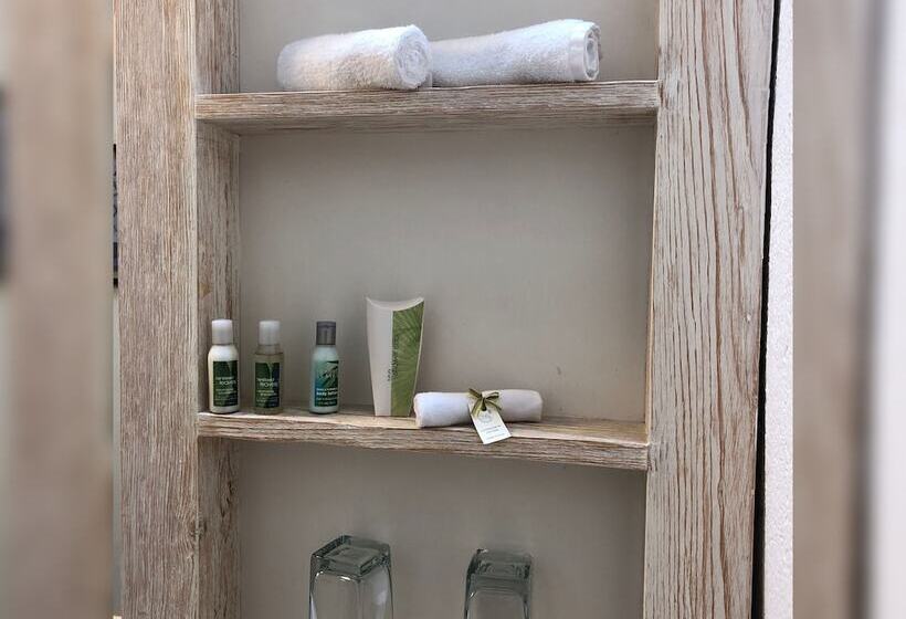 اتاق استاندارد سه نفره, Casa Aliz