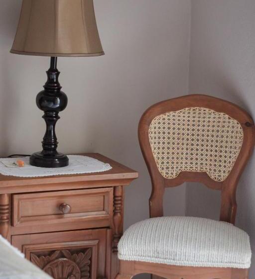 سوییت لوکس, Casa Aliz