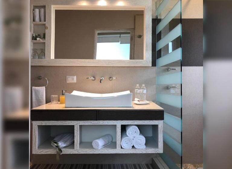 اتاق لوکس با بالکن, Casa Aliz