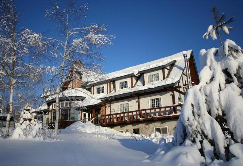 غرفة قياسية رباعية, Lodge Clubman