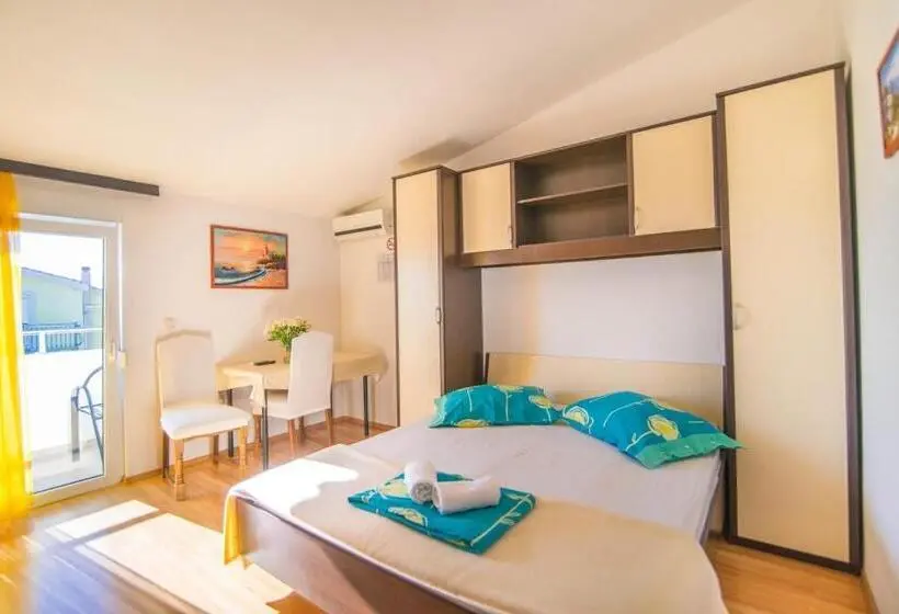 １ベッドルームアパートメント, Apartments Cihorich
