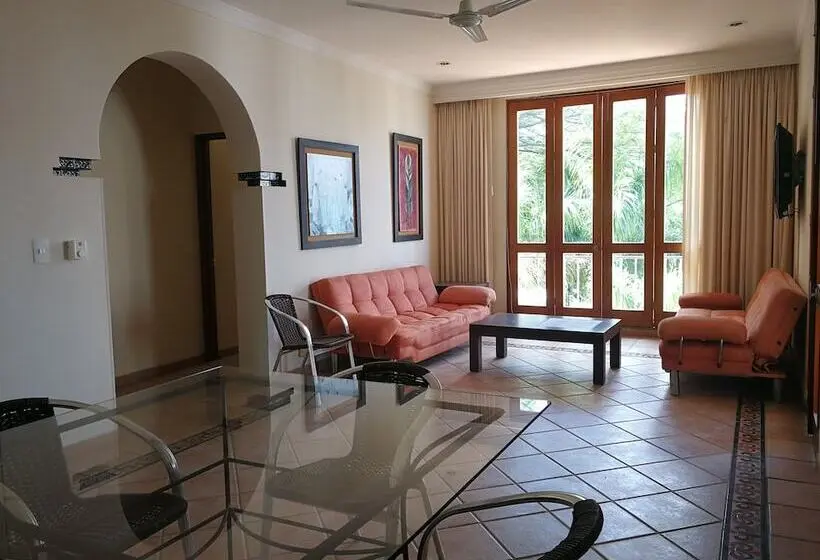 スイート, Penon Suites