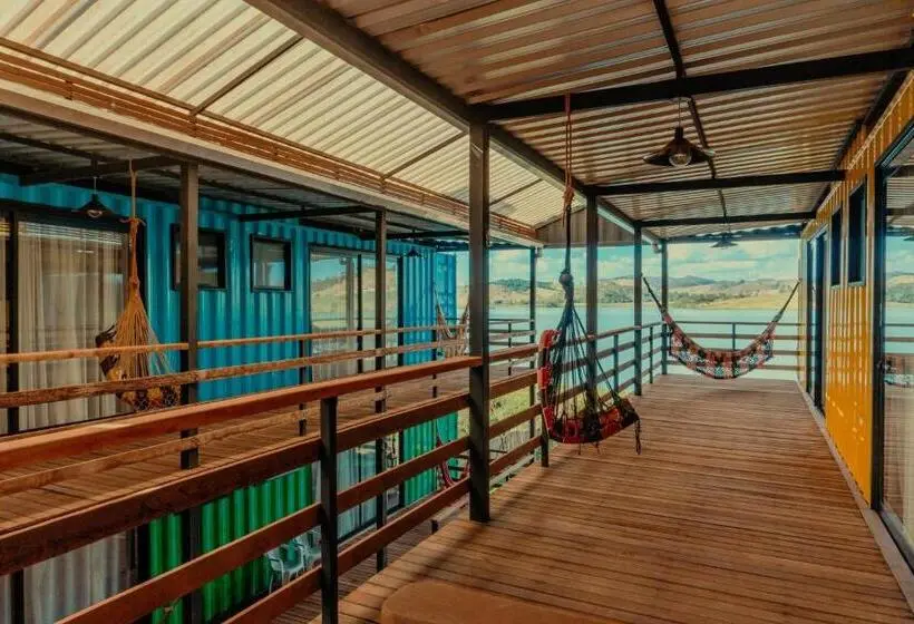 Suite with lake view, Villa Container Lodge