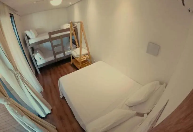 اتاق خانوادگی, Villa Container Lodge
