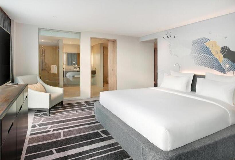 جناح إدارى سرير كينج, Novotel Jakarta Cikini