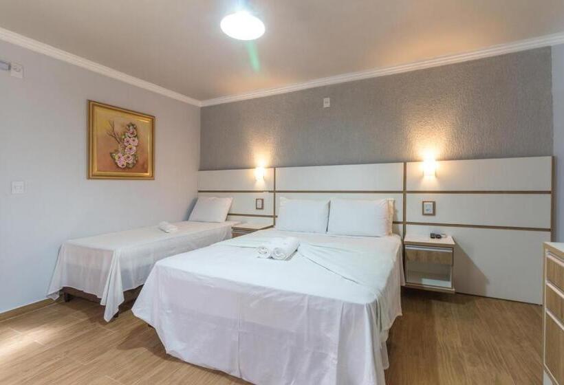 غرفة قياسية ثلاثية, Pousada Marina Da Praia