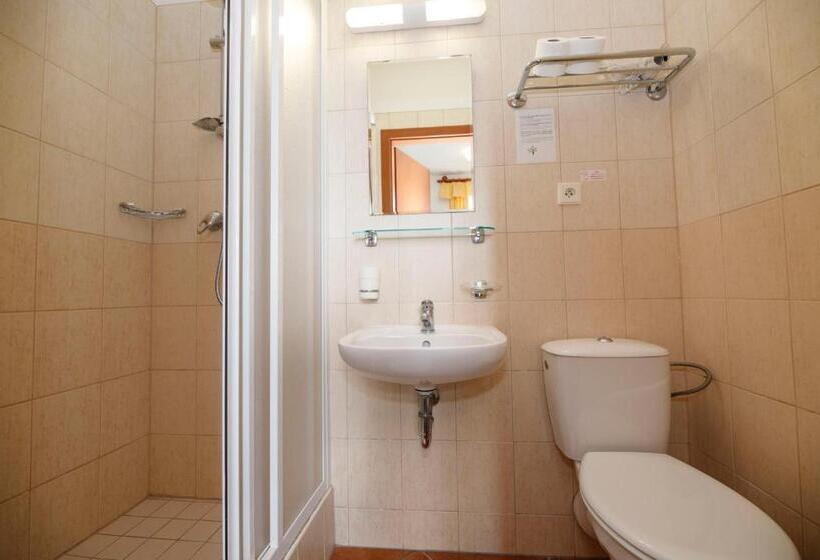 标准间带阳台, Svycarska Bouda