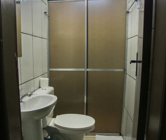 غرفة ديلوكس, Village