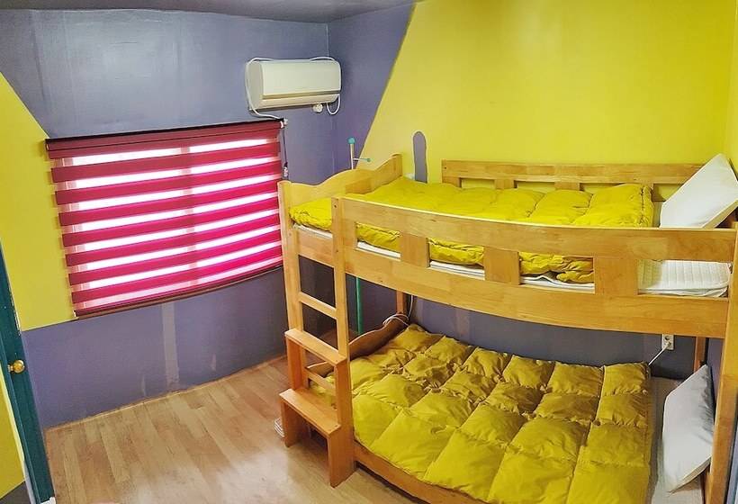 Номер Стандарт, Santiago Guesthouse Seongsan   Hostel