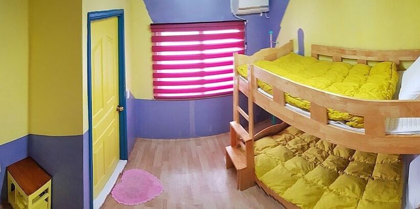 Номер Стандарт, Santiago Guesthouse Seongsan   Hostel