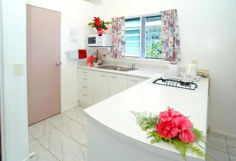 بانگلوی استاندارد, Sunhaven Beach Bungalows
