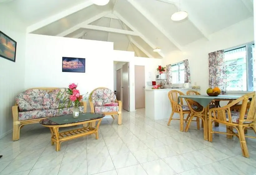 بانگلوی استاندارد, Sunhaven Beach Bungalows