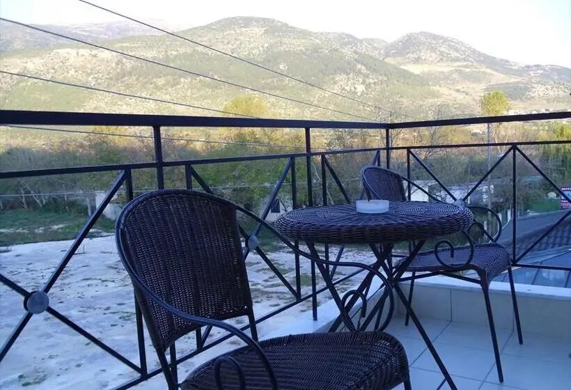 اتاق استاندارد با چشم‌انداز کوهستان, Garden Villa