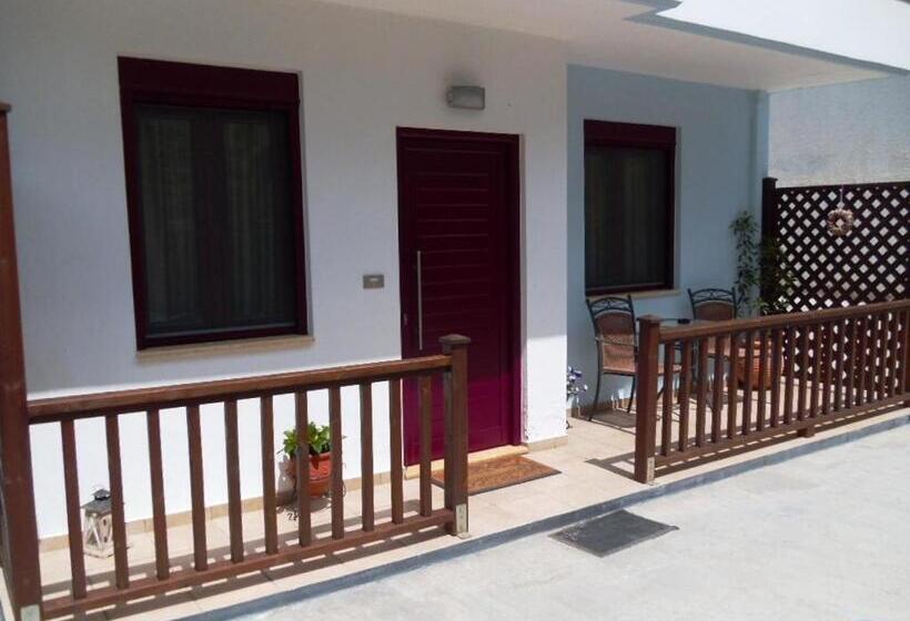 آپارتمان خانوادگی, Garden Villa