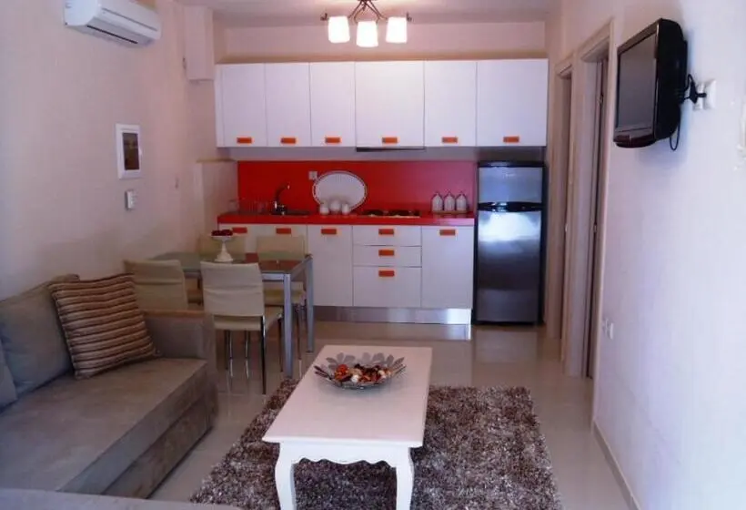 آپارتمان خانوادگی, Garden Villa