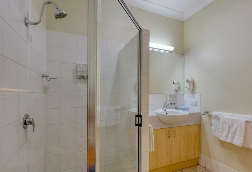 家庭套房, Country Roads Motor Inn