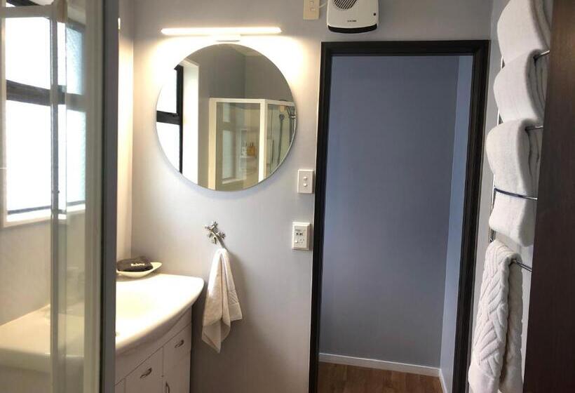 آپارتمان 1 خوابه, Hacienda Motor Lodge