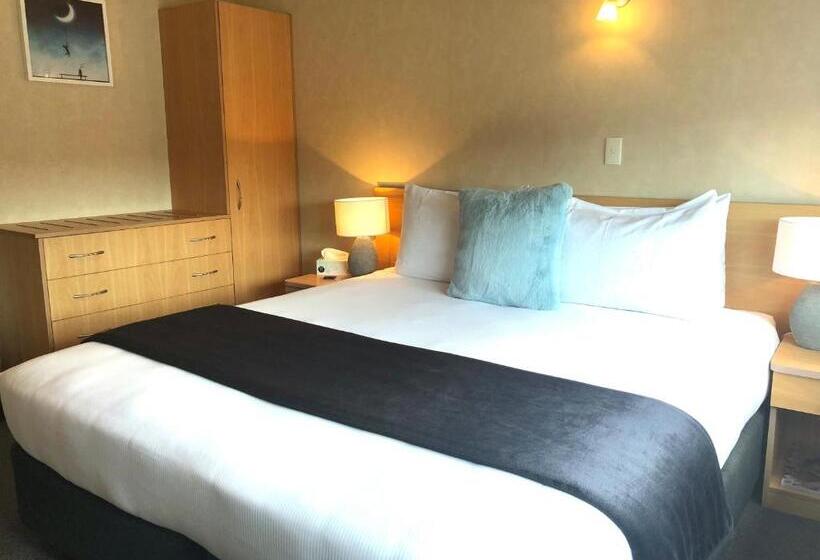 آپارتمان 1 خوابه, Hacienda Motor Lodge