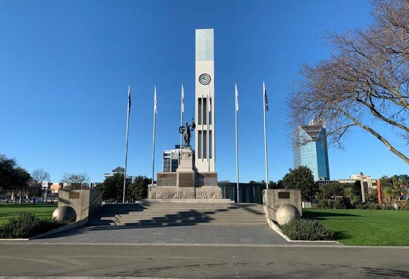 اتاق استاندارد, Hacienda Motor Lodge