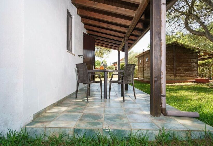 스탠다드 방갈로, Agriturismo Serafina