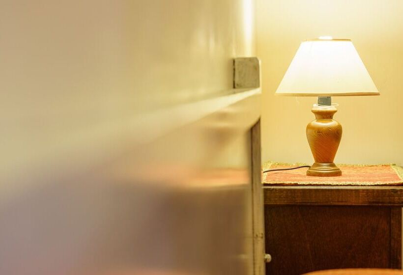 스탠다드 방갈로, Agriturismo Serafina