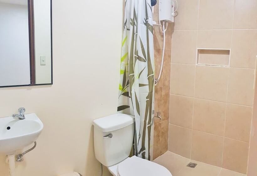 اتاق خانوادگی, North Tourist Inn