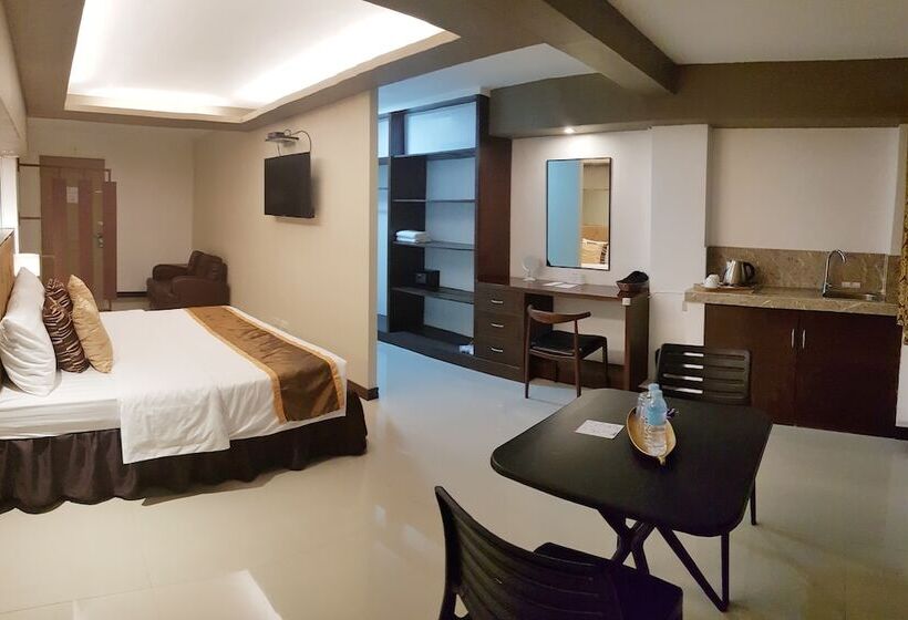 سوییت اجرایی, North Tourist Inn