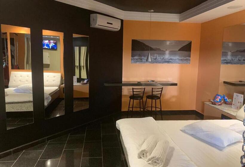 デラックスルーム, Ibiza Golden Motel