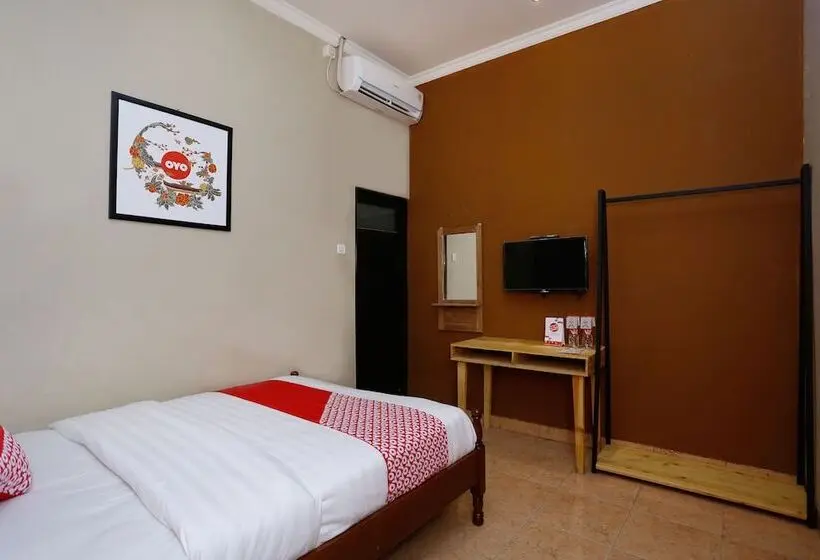 Standard Yhden Hengen Huone, Oyo 1072 Kampung Condro Wulan Guesthouse