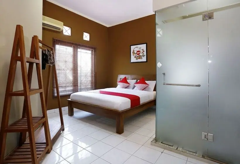 Standard-huone, Oyo 1072 Kampung Condro Wulan Guesthouse