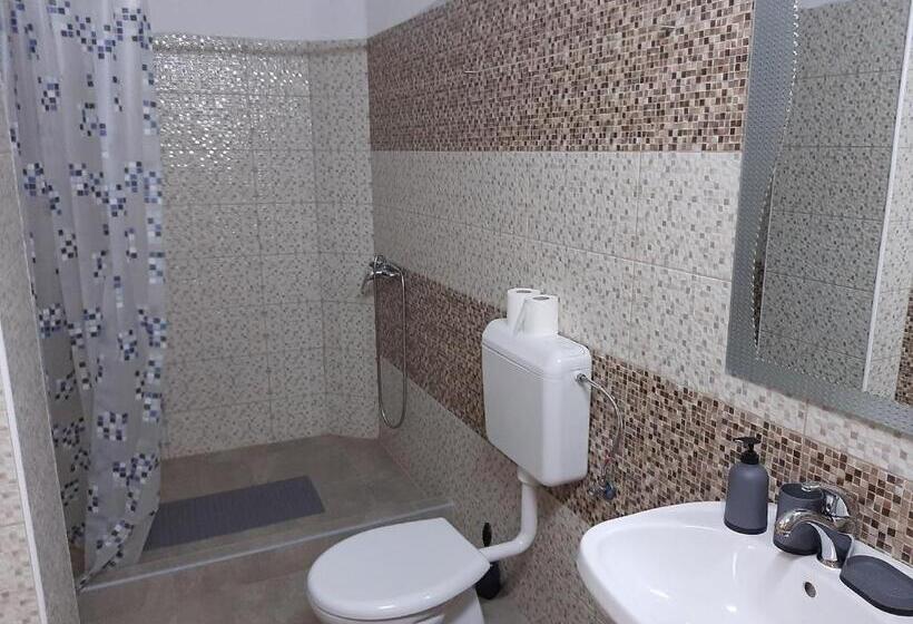 חדר סטנדרט לשלושה, Vila Fortuna Auri