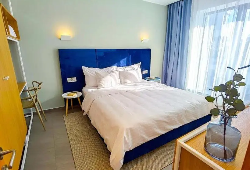 مجموعه ویستا شهر, Riva Mamaia Beach Apart
