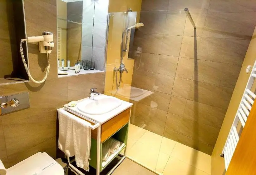 سوییت سوپریور, Riva Mamaia Beach Apart