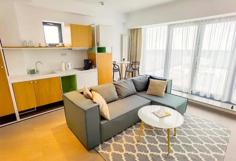 سوئیت با تخت بزرگ, Riva Mamaia Beach Apart