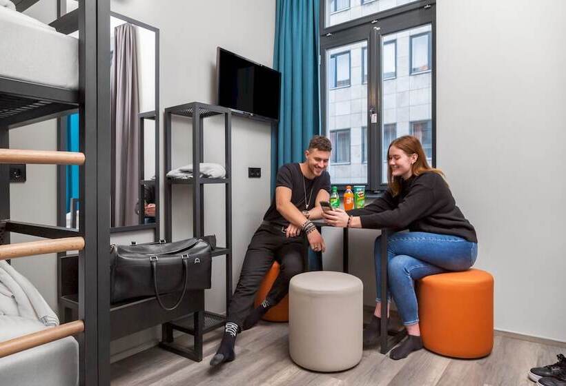 חדר משפחתי, a&o Budapest City