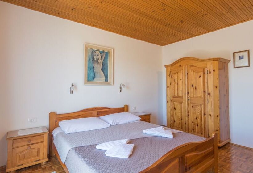 اتاق استاندارد با بالکن, Bed & Breakfast Maki