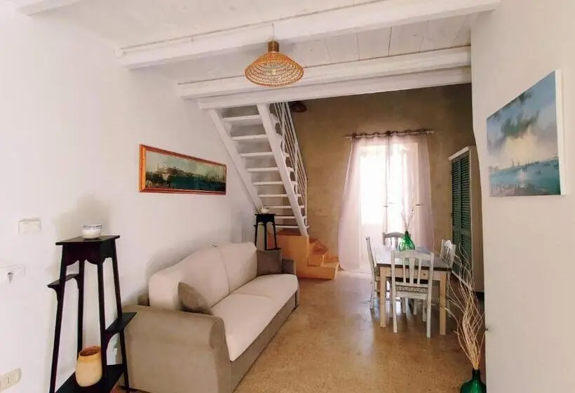 Sviitti Parveke, B&b Corte Kampanes