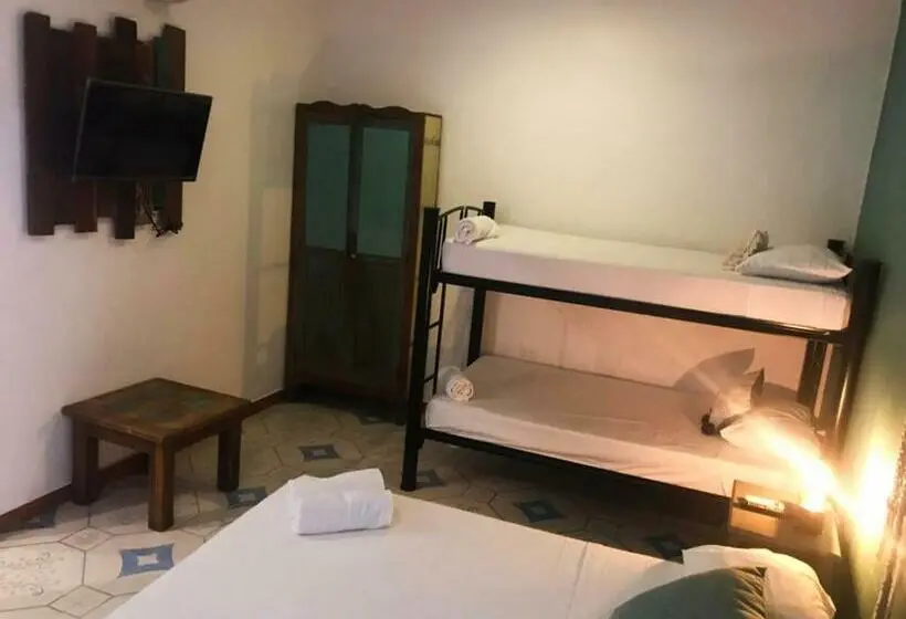 Perhehuone, Casa Colonial Tulum