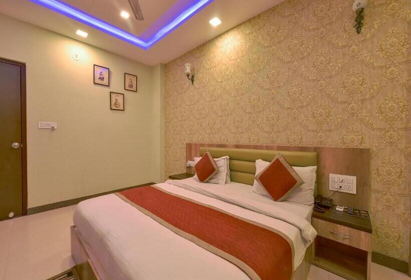 Deluxe-huone King-vuode, Golden Leaf