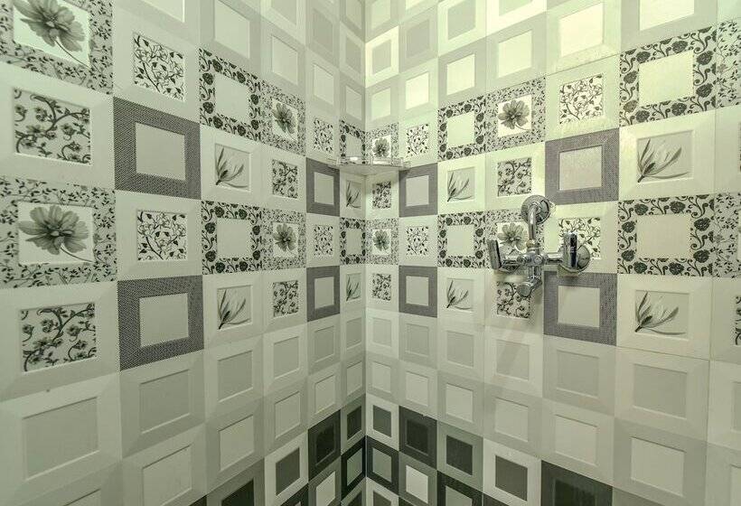 Deluxe-huone, Golden Leaf