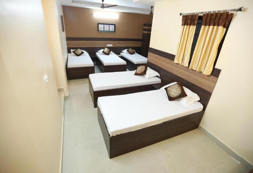 Family Room, S4 Residency