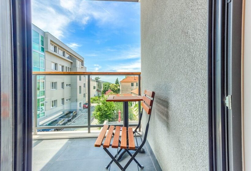 Habitació Clàssica Vista Ciutat, Time Boutique