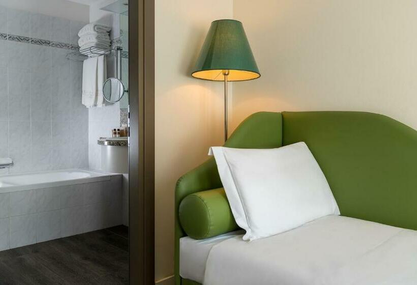 غرفة كلاسيكية ثلاثية, Admiral Lugano