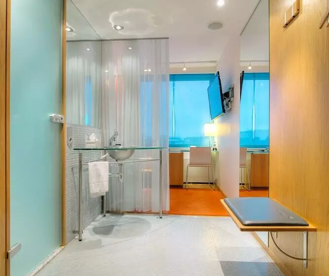 اتاق استاندارد یک نفره, Profilhotels Aveny